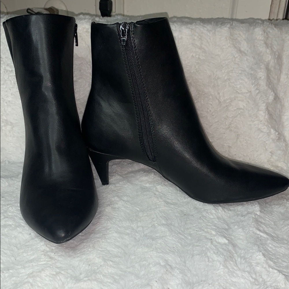 Christian Siriano Like New Elegant Black Ankle Boots